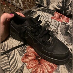 Nike all black 4.5 Y sneakers
